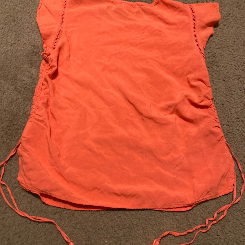 Flowy tank